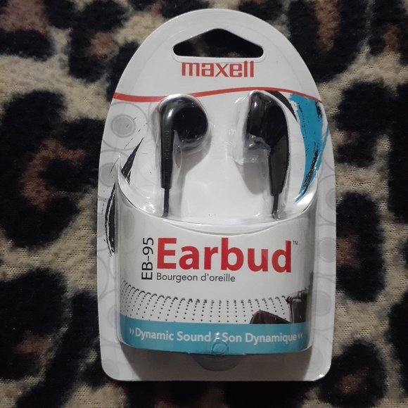 Lot Of 9 New Maxell EB-95 Earbud Dynamic Sound Lightweight Design - Picture 3 of 3